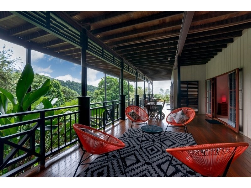 5 Hilltop Close, Bayview Heights QLD 4868