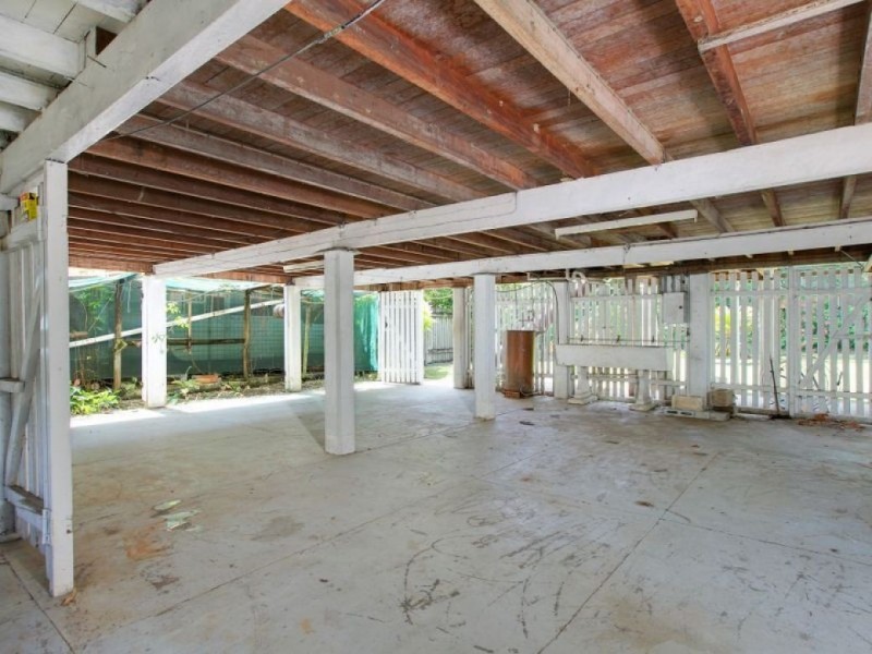 8 Rowe Street, Earlville QLD 4870