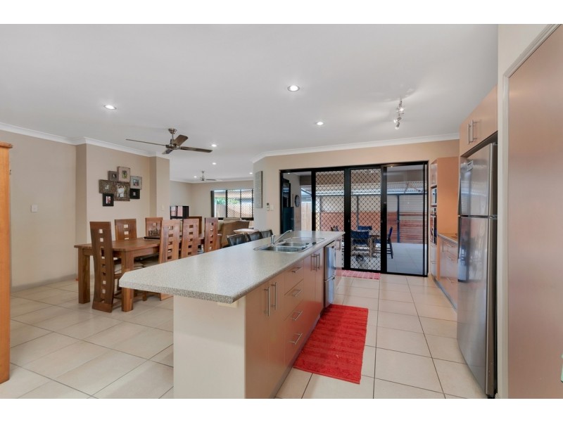 10 Norwood Crescent, Trinity Park QLD 4879
