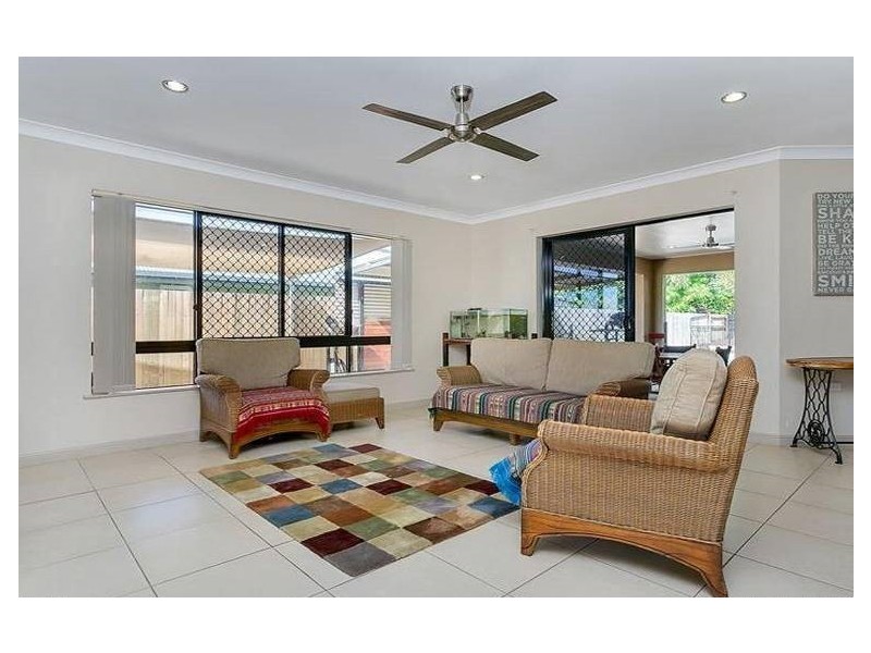 10 Norwood Crescent, Trinity Park QLD 4879