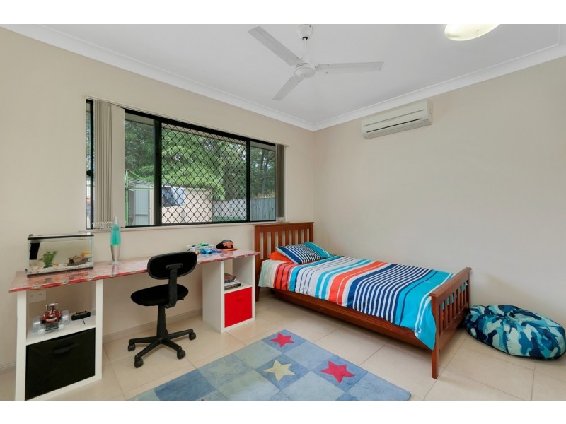 10 Norwood Crescent, Trinity Park QLD 4879