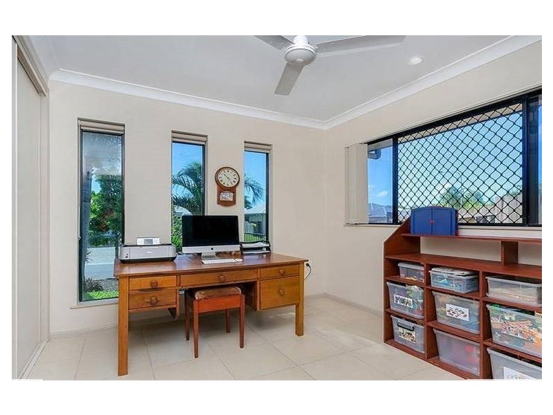 10 Norwood Crescent, Trinity Park QLD 4879