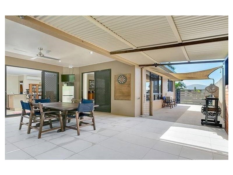 10 Norwood Crescent, Trinity Park QLD 4879