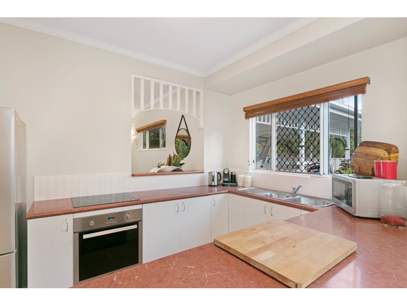 9 Goodsell Drive, Bentley Park QLD 4869