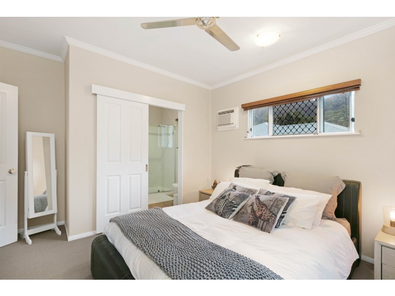 9 Goodsell Drive, Bentley Park QLD 4869