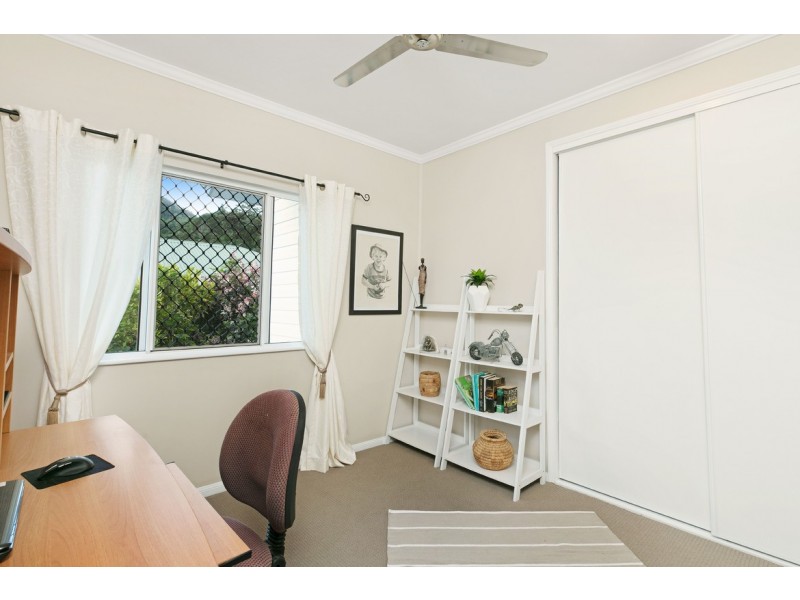 9 Goodsell Drive, Bentley Park QLD 4869