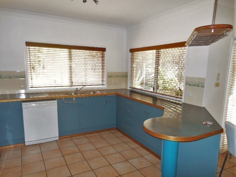 2/42 Mason Street, Stratford QLD 4870