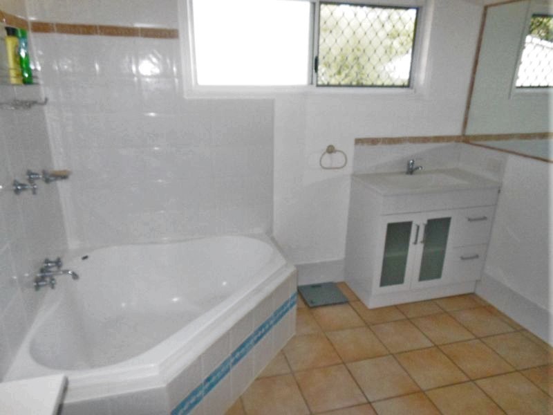 2/42 Mason Street, Stratford QLD 4870