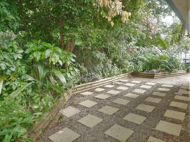 2/42 Mason Street, Stratford QLD 4870