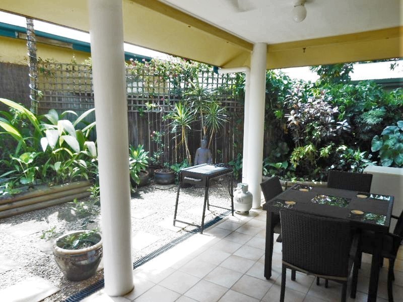 2/42 Mason Street, Stratford QLD 4870