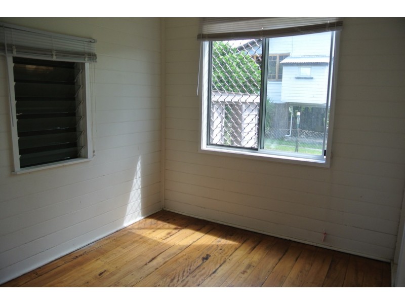 27 Templeton Street, Gordonvale QLD 4865