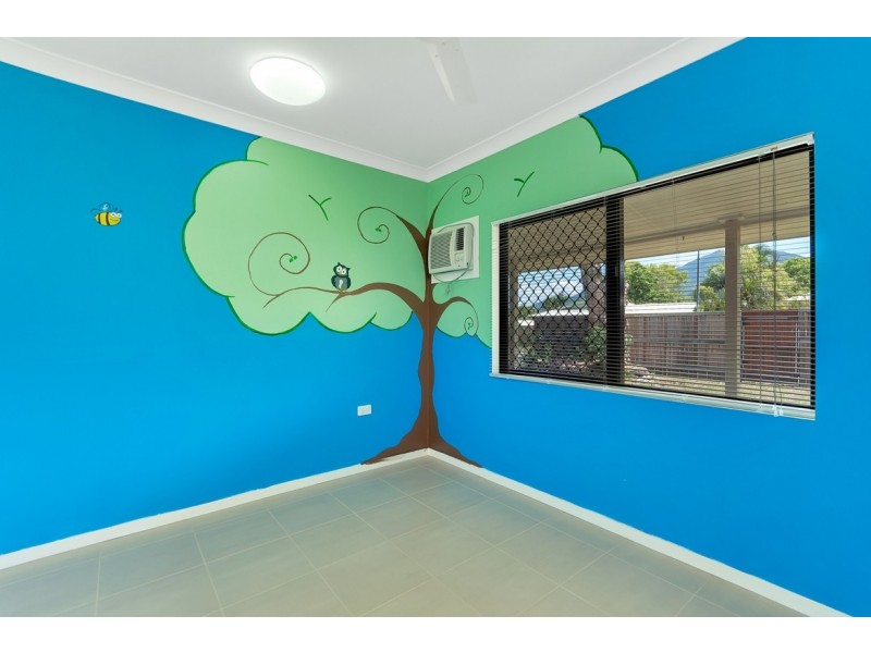 4 Nimroud Close, Mount Sheridan QLD 4868