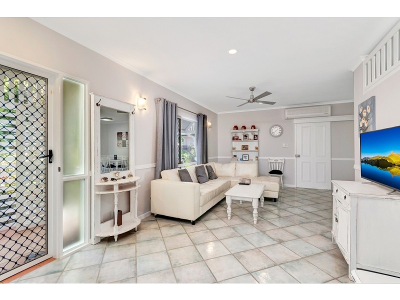 6 Wiskar Close, Bentley Park QLD 4869
