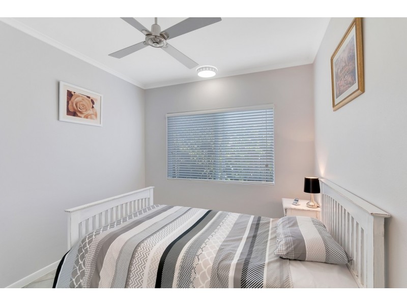 6 Wiskar Close, Bentley Park QLD 4869