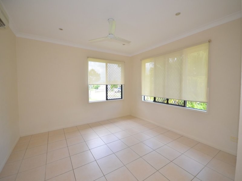 16 Fitzmaurice Drive, Bentley Park QLD 4869