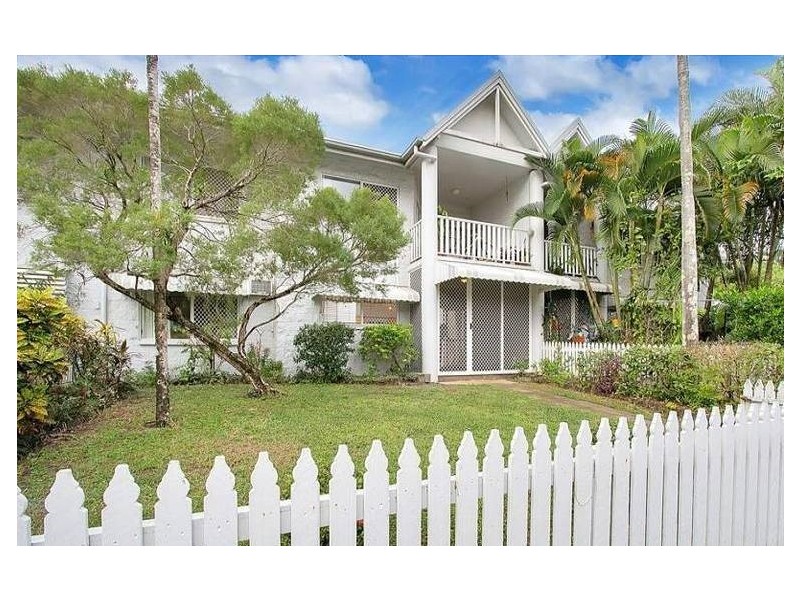 2/8-14 Rose Street, Westcourt QLD 4870