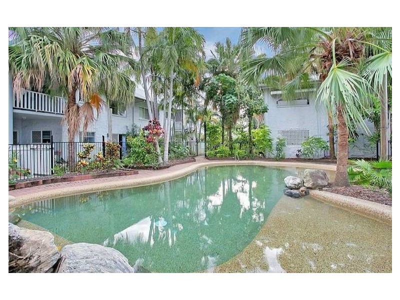 2/8-14 Rose Street, Westcourt QLD 4870