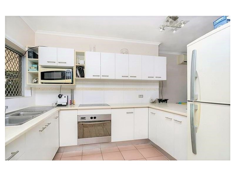 9 Mermaid Close, Bentley Park QLD 4869