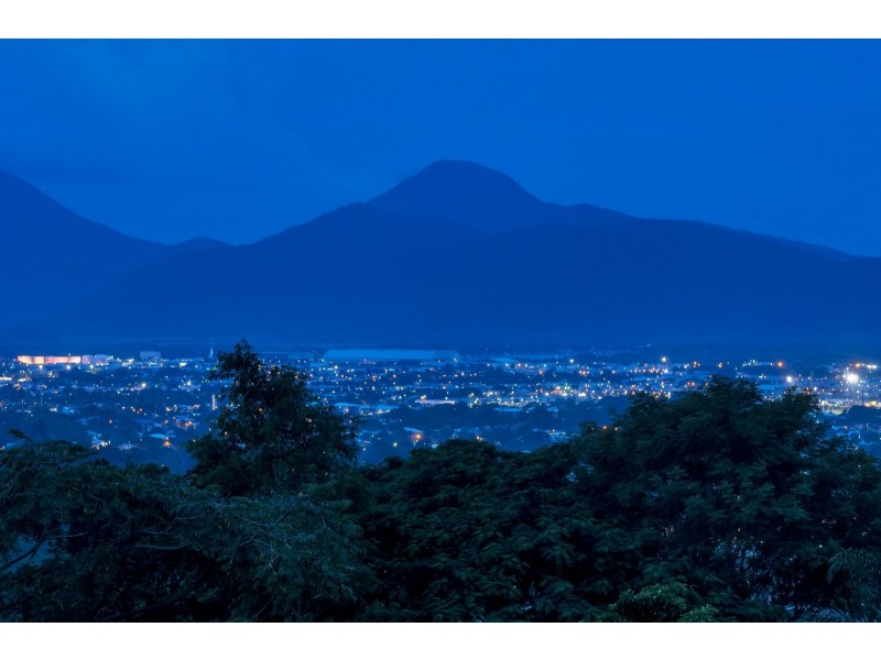 38-40 Lake Morris Road, Kanimbla QLD 4870