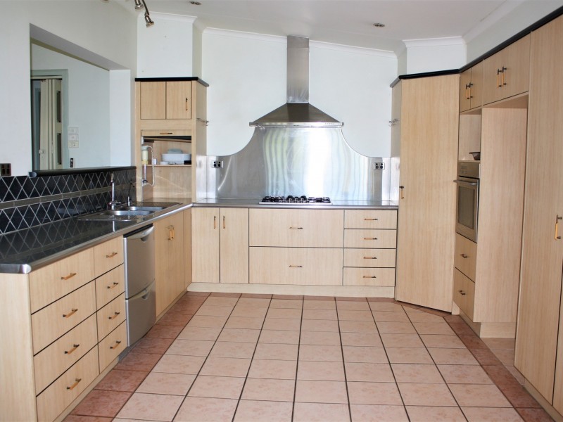 61 Fairview Street, Bayview Heights QLD 4868