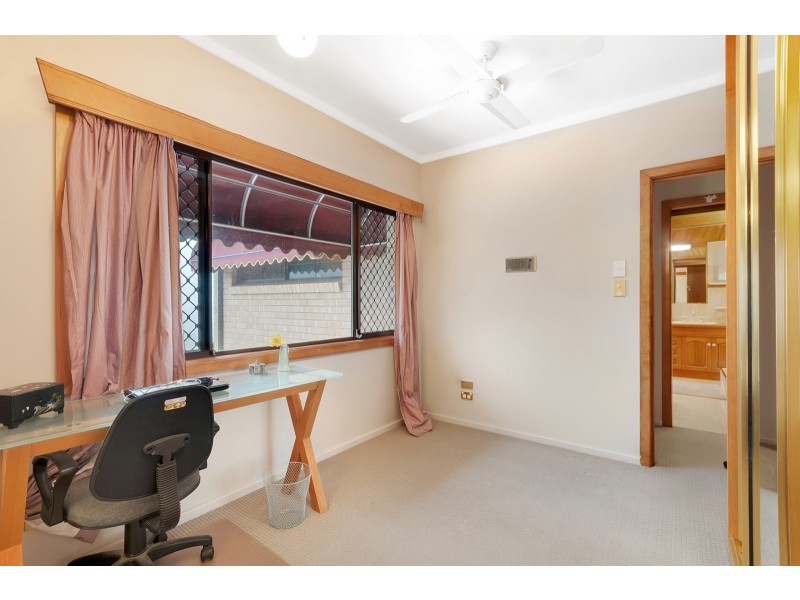 7 Hilltop Close, Bayview Heights QLD 4868