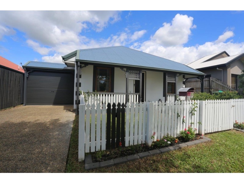 11 Lakefield Street, Mount Sheridan QLD 4868