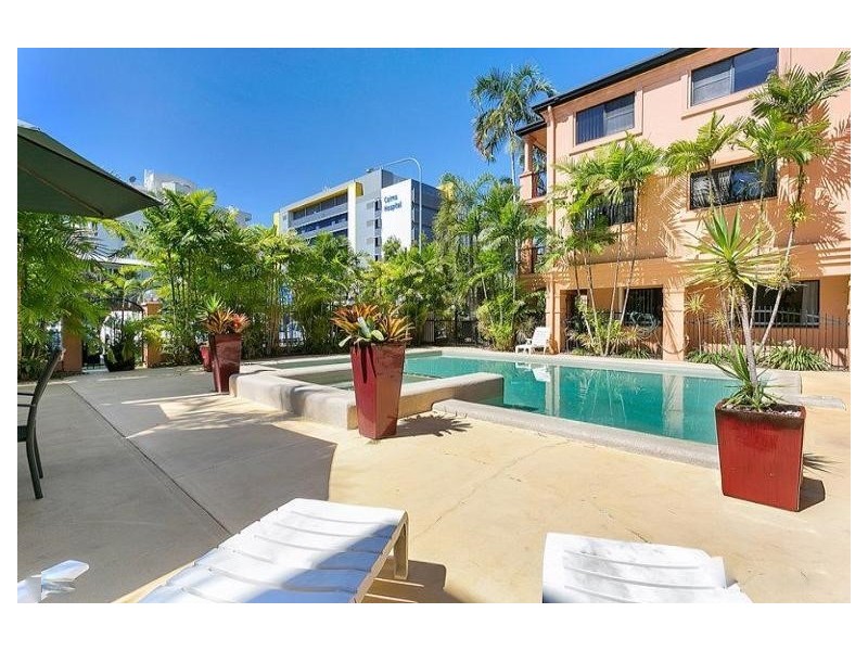 39/255 Lake Street, Cairns North QLD 4870