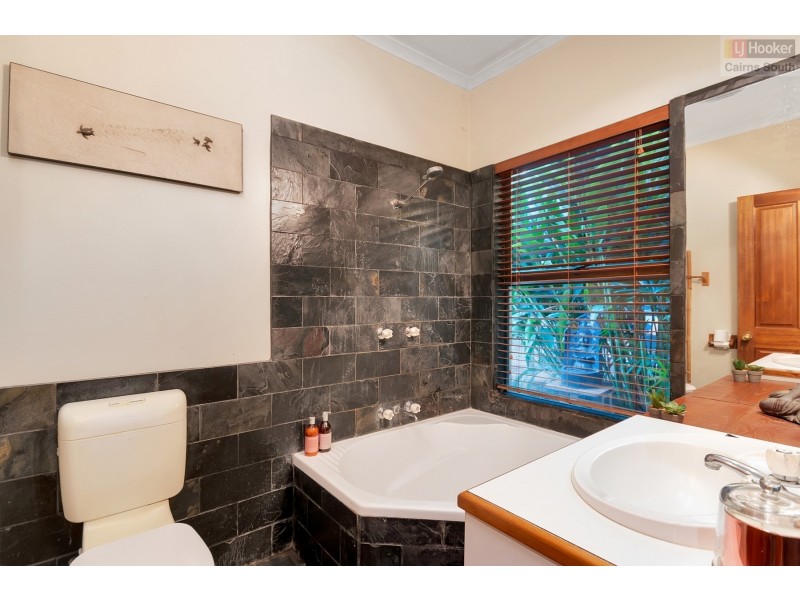 5 Waverley Court, Mount Sheridan QLD 4868