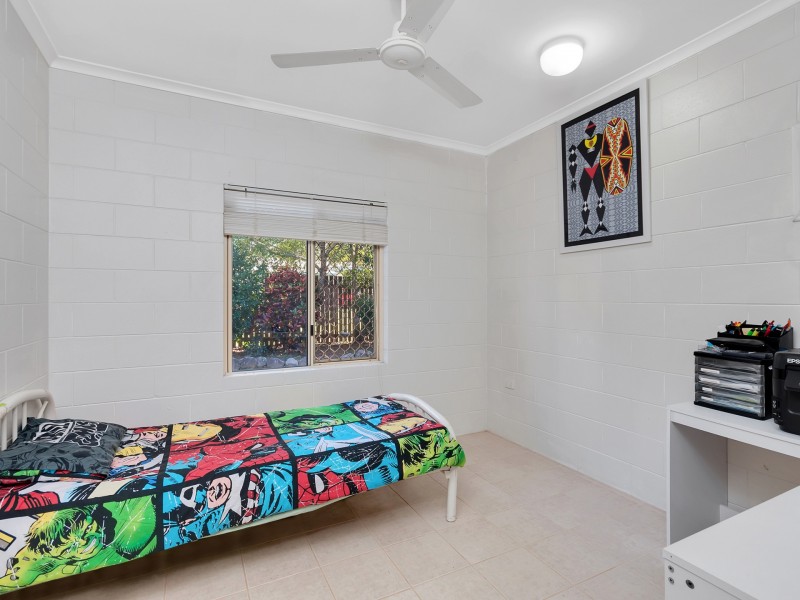 2/130 Robert Road, Bentley Park QLD 4869