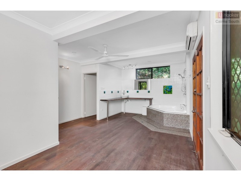 112 Mansfield Street, Earlville QLD 4870