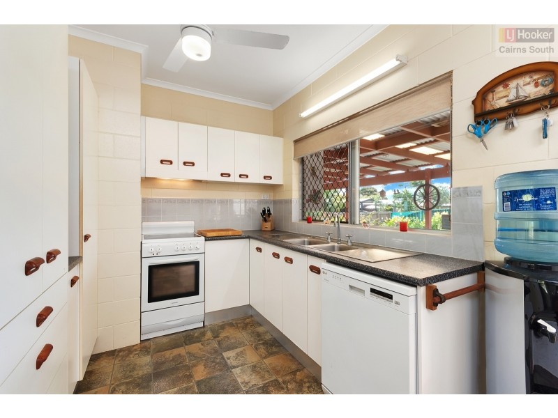 52 Tiffany Street, White Rock QLD 4868