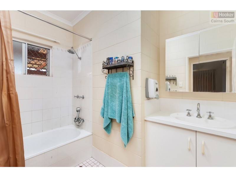 52 Tiffany Street, White Rock QLD 4868