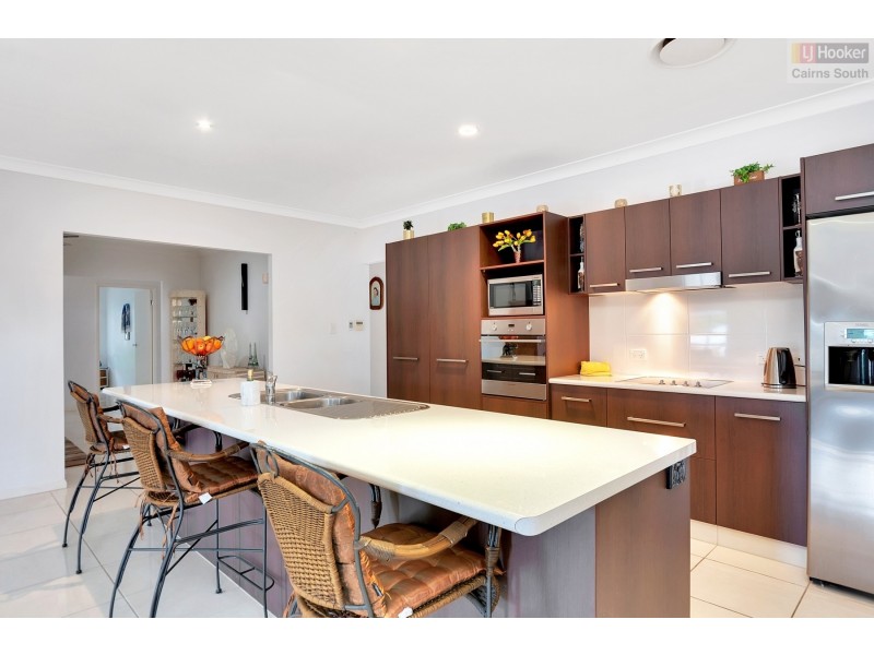 10 Shelbourne Street, Bentley Park QLD 4869