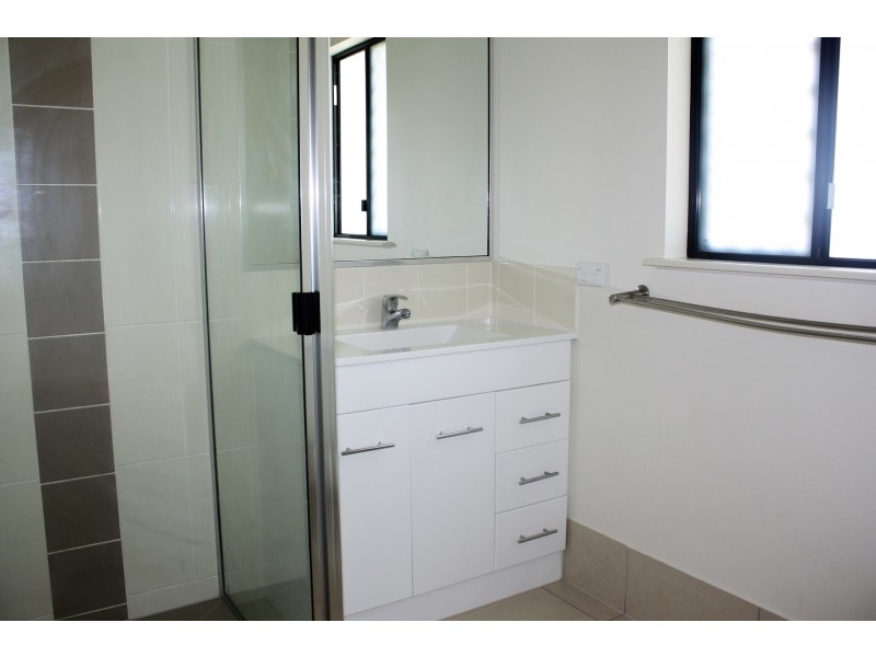 51 Leftwich Street, White Rock QLD 4868