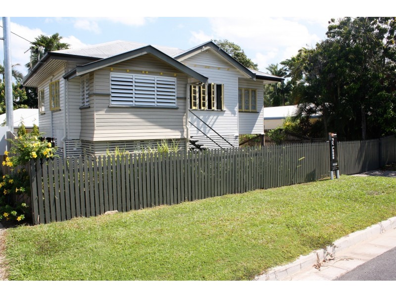 7 Glenlea Street, Edge Hill QLD 4870