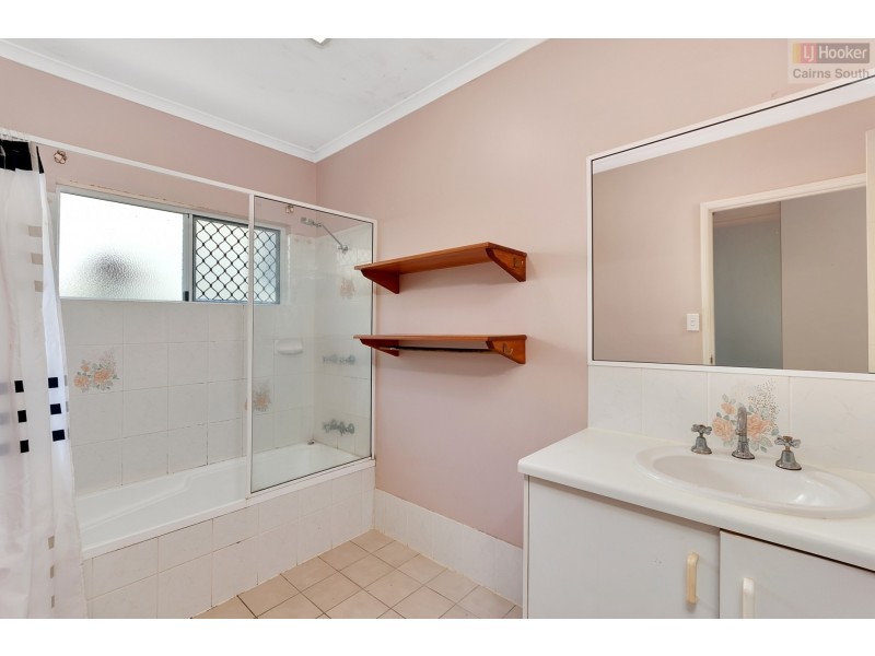 4 Bedarra Close, Mount Sheridan QLD 4868