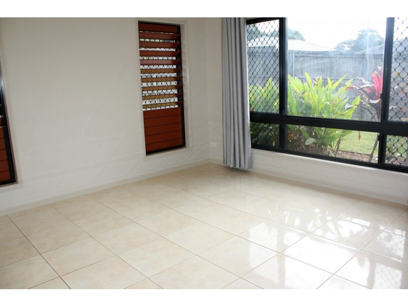 3 Lockyer Crescent, Bentley Park QLD 4869