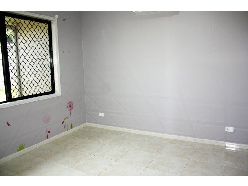 3 Lockyer Crescent, Bentley Park QLD 4869