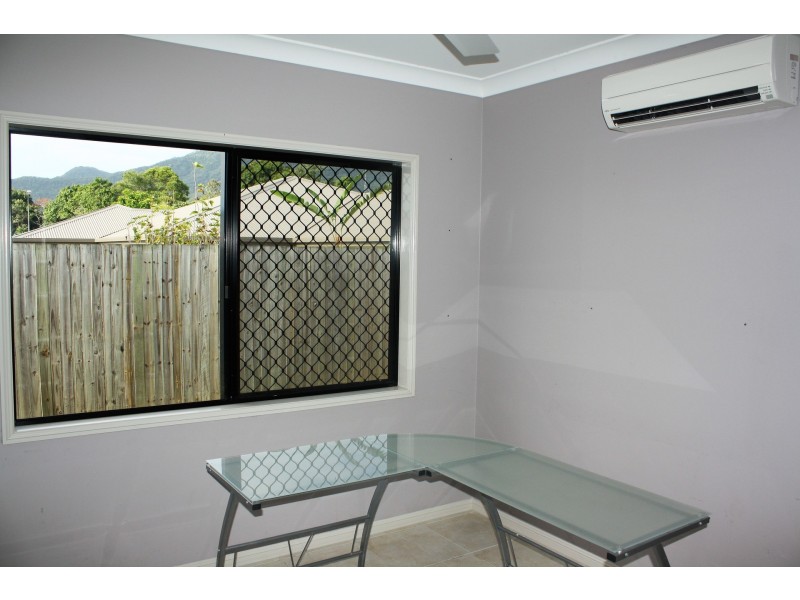 3 Lockyer Crescent, Bentley Park QLD 4869