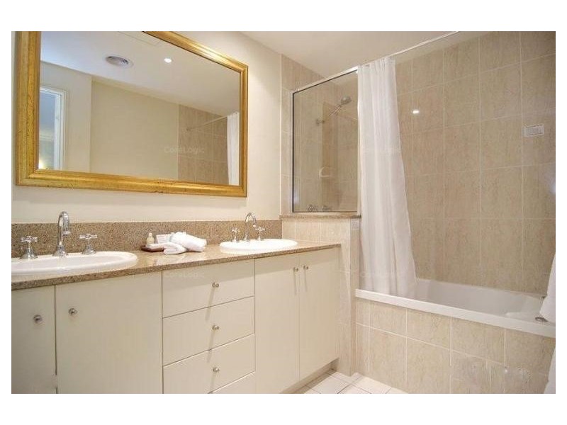 1623/2-10 Greenslopes Street, Cairns North QLD 4870