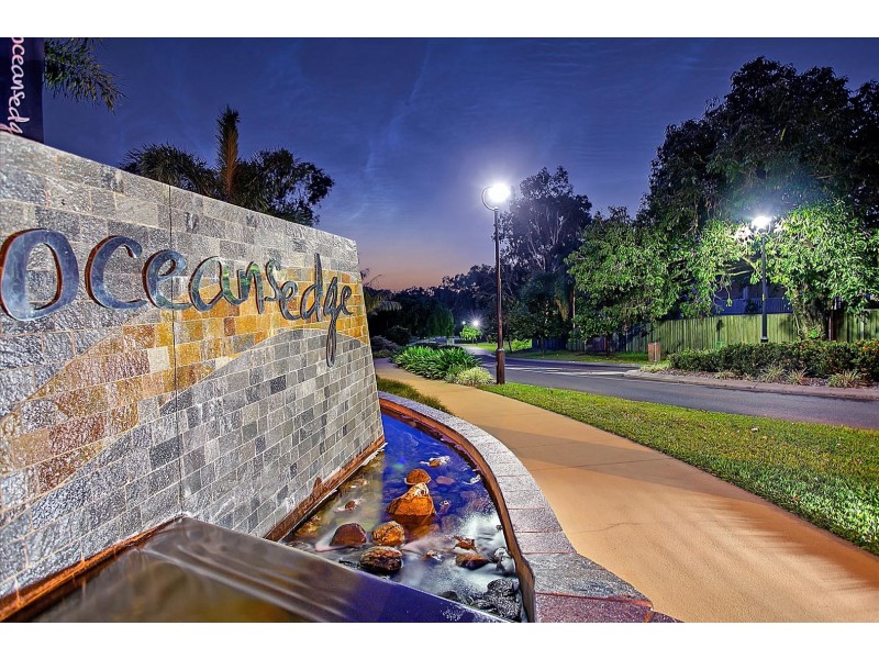 96 Cascade Boulevard, Palm Cove QLD 4879