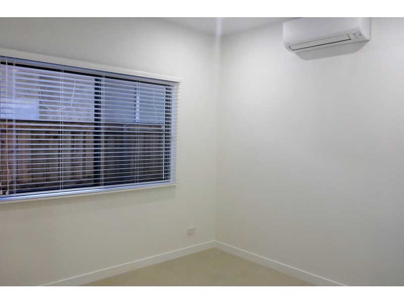 96 Cascade Boulevard, Palm Cove QLD 4879