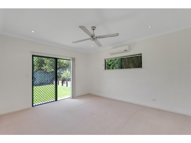 30 Hideaway Close, Palm Cove QLD 4879