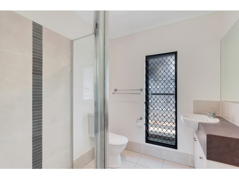30 Hideaway Close, Palm Cove QLD 4879