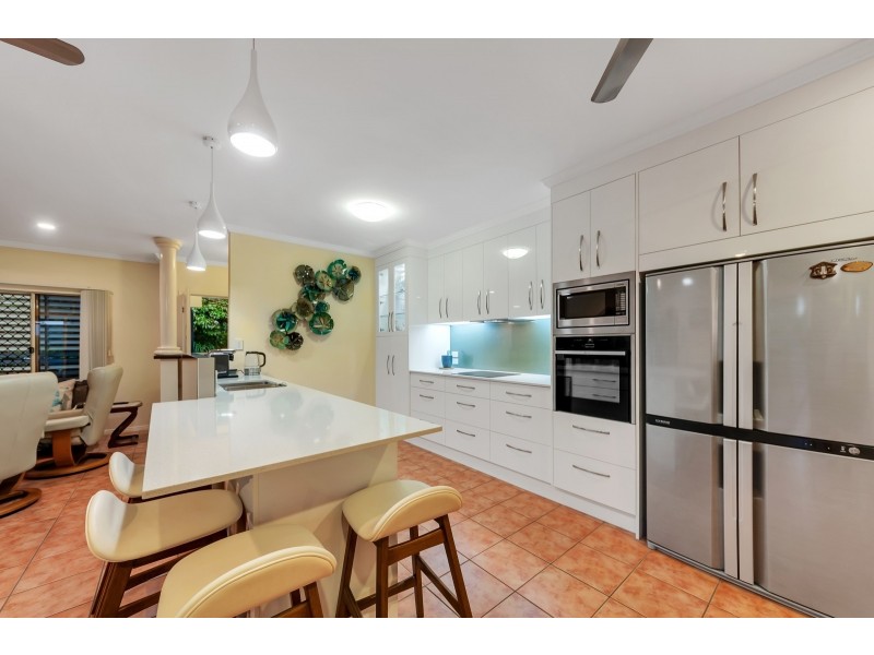 21 Oakblue Drive, Mount Sheridan QLD 4868