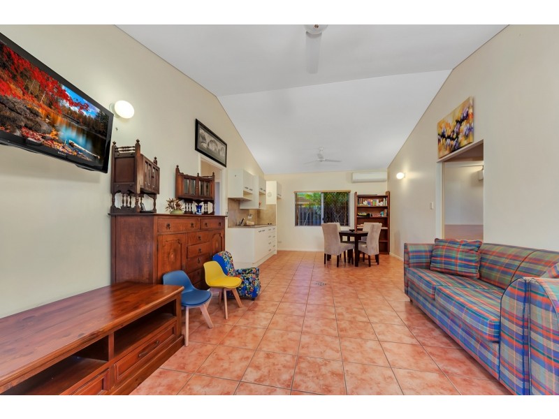 21 Oakblue Drive, Mount Sheridan QLD 4868