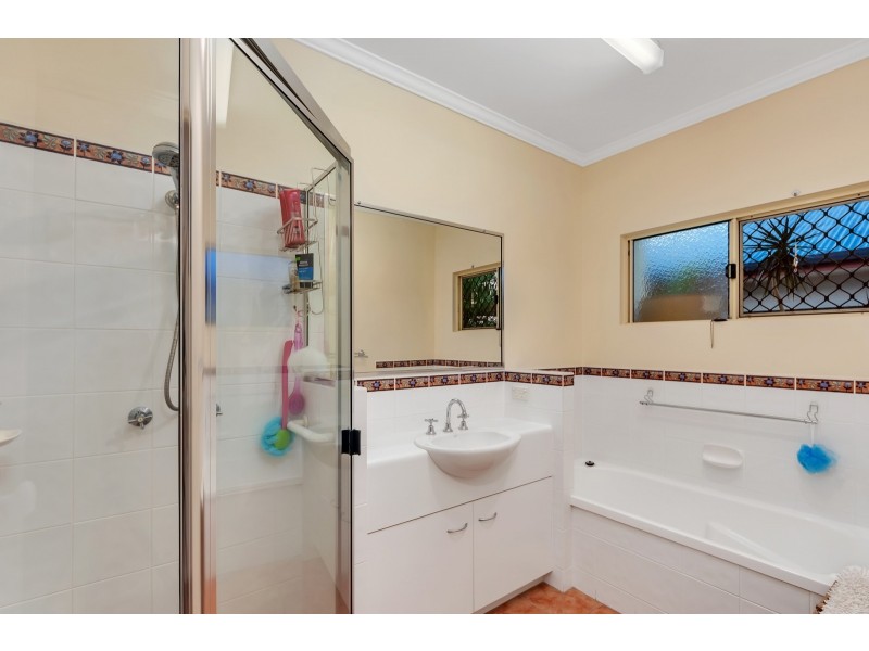 21 Oakblue Drive, Mount Sheridan QLD 4868