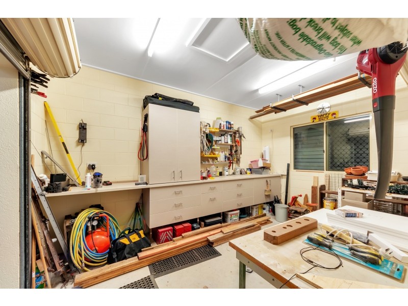 21 Oakblue Drive, Mount Sheridan QLD 4868