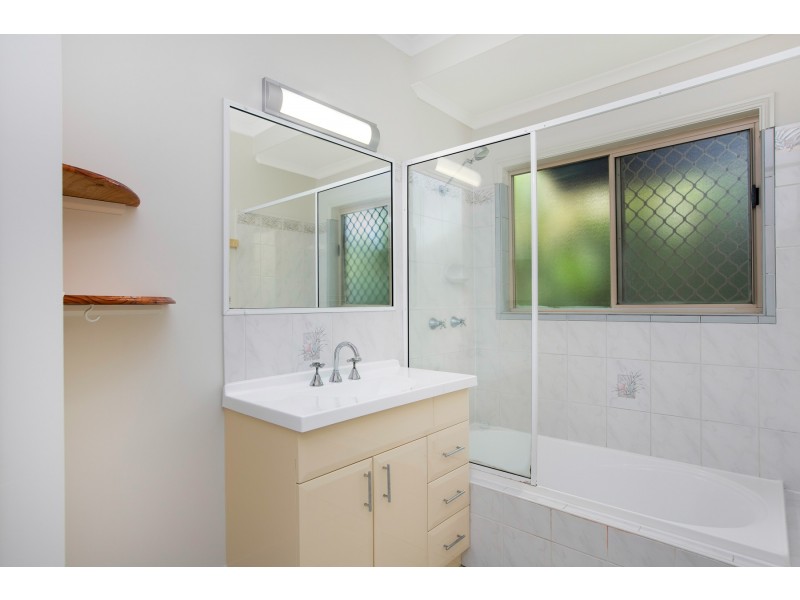 1/52 Barnard Drive, Mount Sheridan QLD 4868