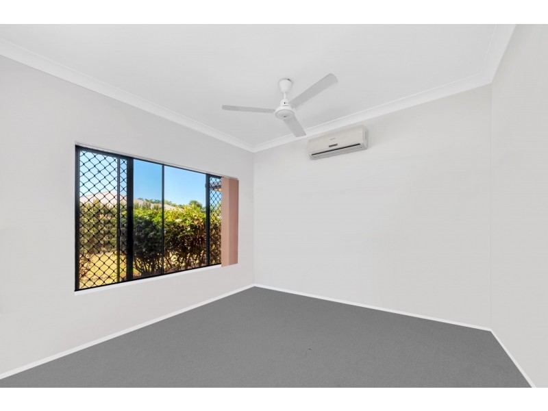 11 Hetherton Street, Smithfield QLD 4878